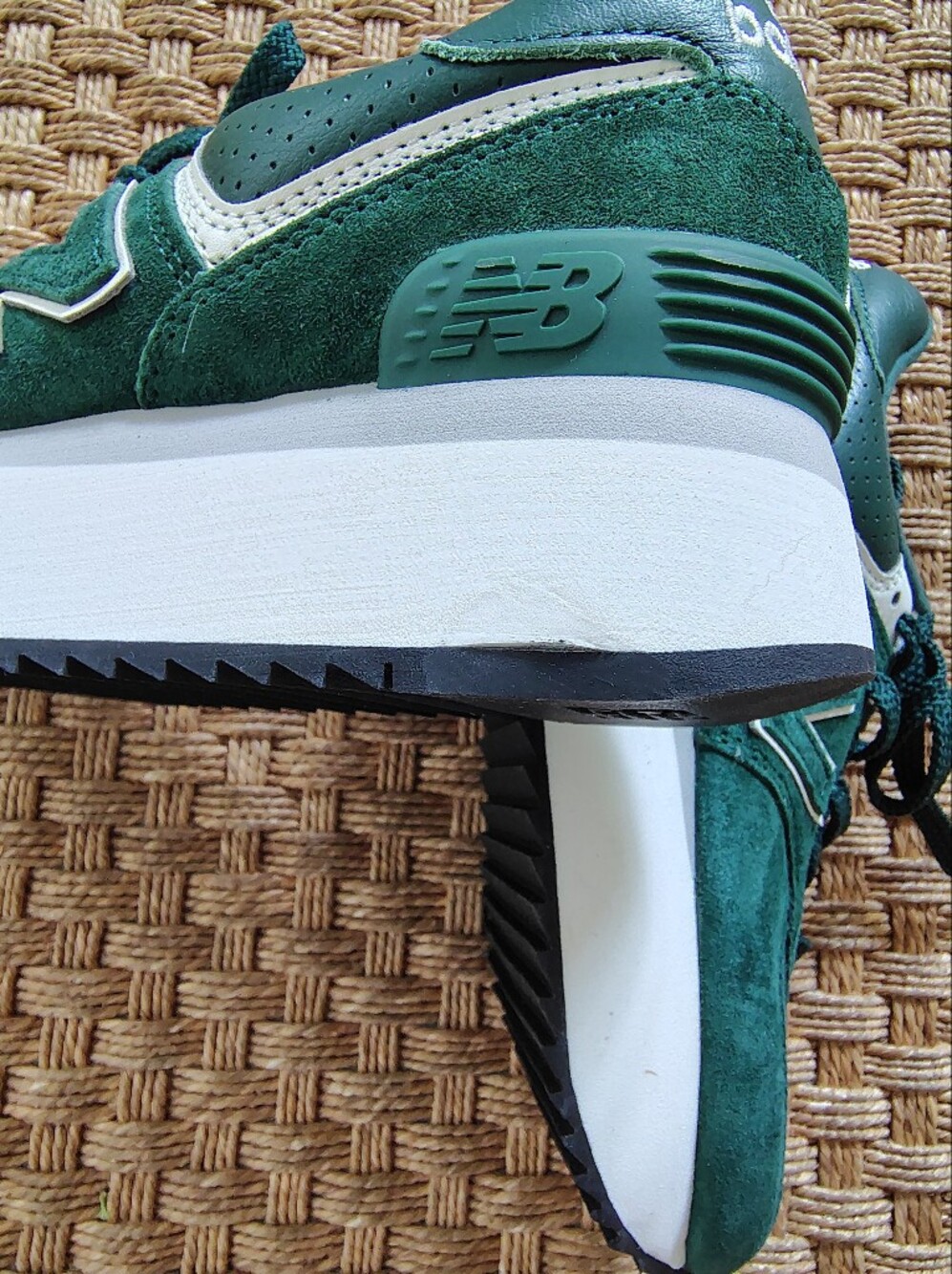 New Balance 574+ Platform Retro Running Shoes/Sneakers -Green Sz 7.5 - Picture 10 of 10